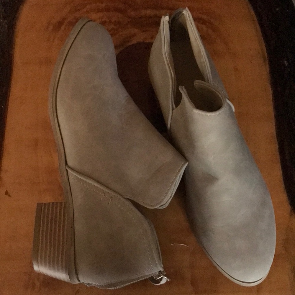 New Ankle Boots - Never worn. Size 9 but ran small